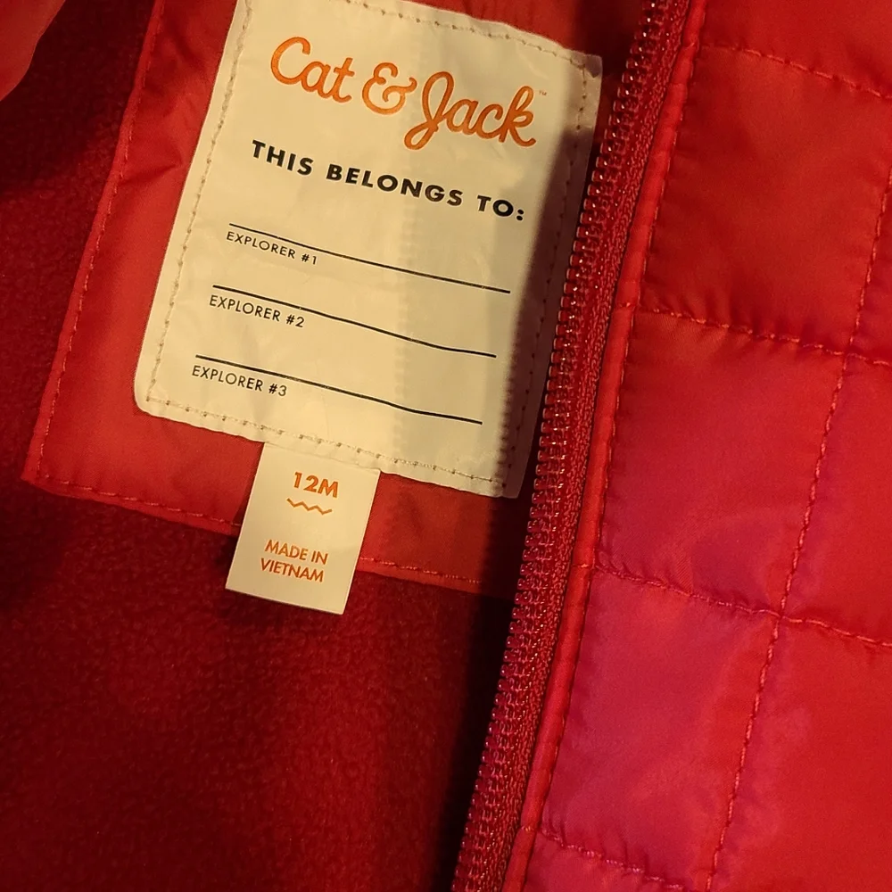 🦔  Cat and Jack baby puffer Winter coat🍉